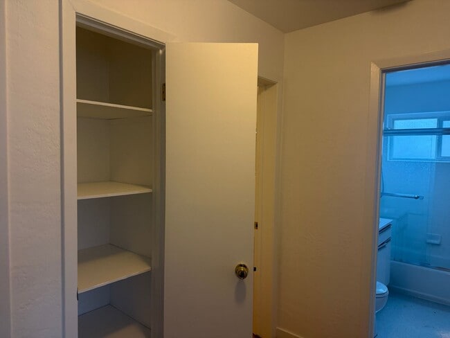 Building Photo - Campbell Charmer- 2 Bedroom 1 Bath Duplex with Garage