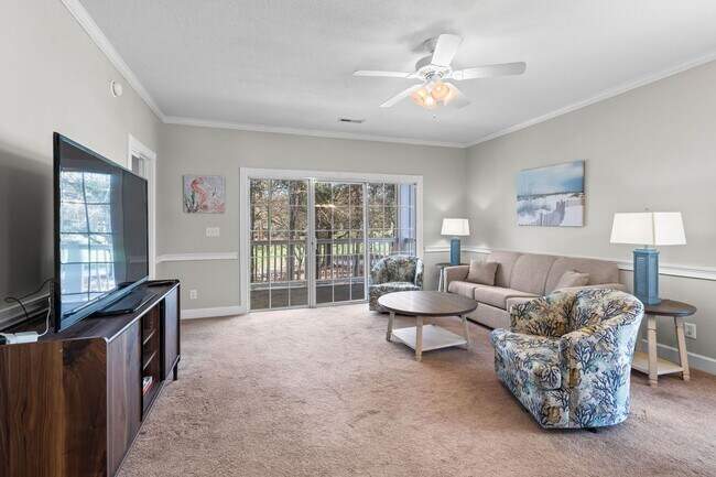 Building Photo - 686 Riverwalk Dr
