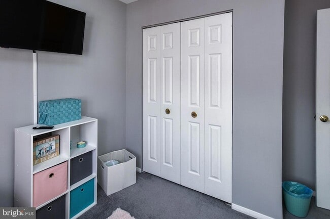 Building Photo - 9466 Sea Breeze Ct