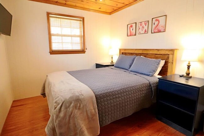 Building Photo - OFF SEASON Oceanfront Rental