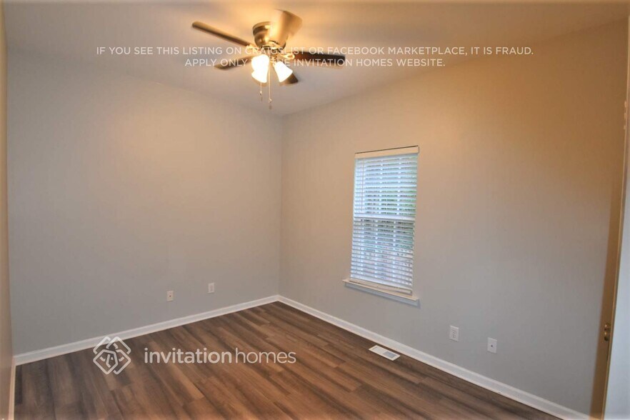 Building Photo - 737 Continental Dr