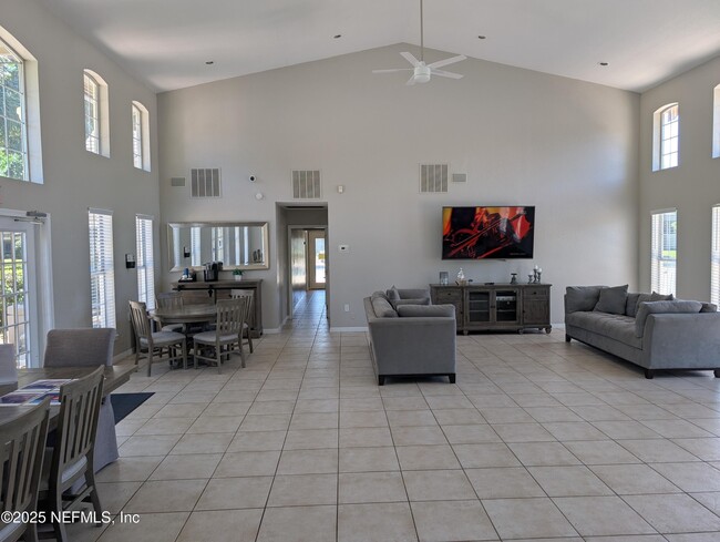 Building Photo - 10200 Belle Rive Blvd