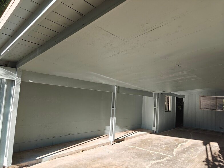 Building Photo - 10628 57th Ave S