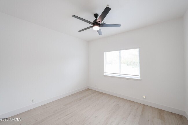 Building Photo - 8156 E Questa Rd