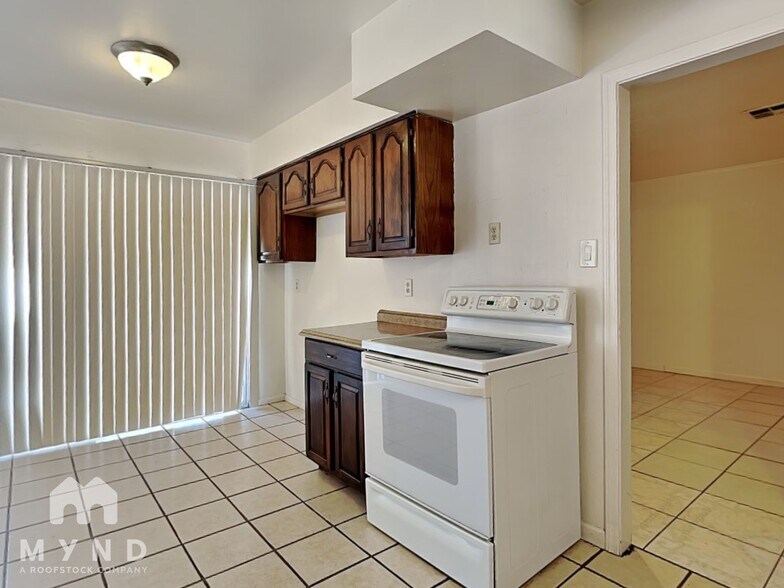 Building Photo - 4520 N 53rd Ave