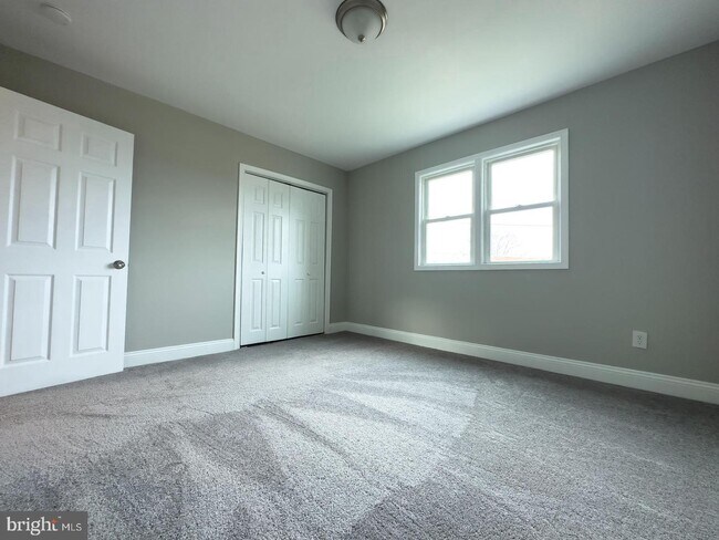 Building Photo - 3861 26th Ave