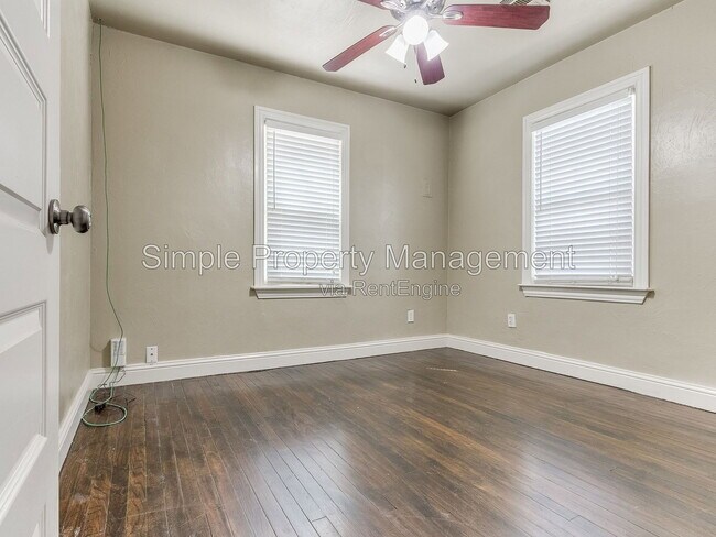 Building Photo - 2640 NW 33rd St