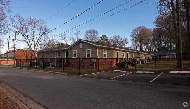 Building Photo - Forest Arm Apartments