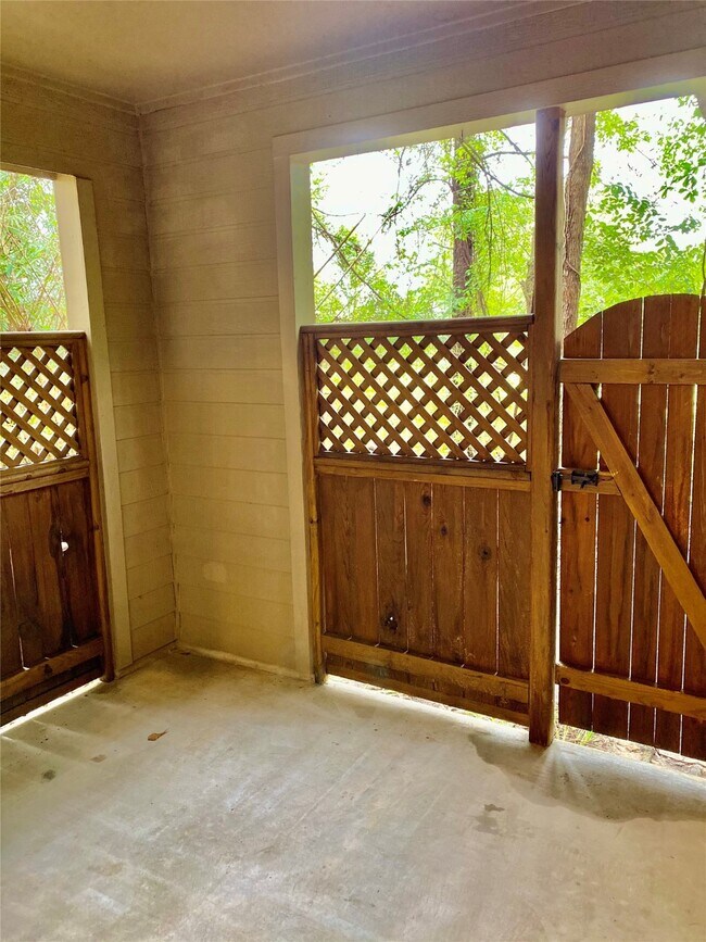 Building Photo - 66 Scarlet Woods Ct