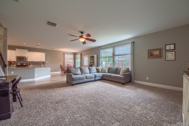 Building Photo - IMMACULATE HOME IN ALAMO RANCH AT 50% OFF THE 1ST MONTH'S RENT!!!