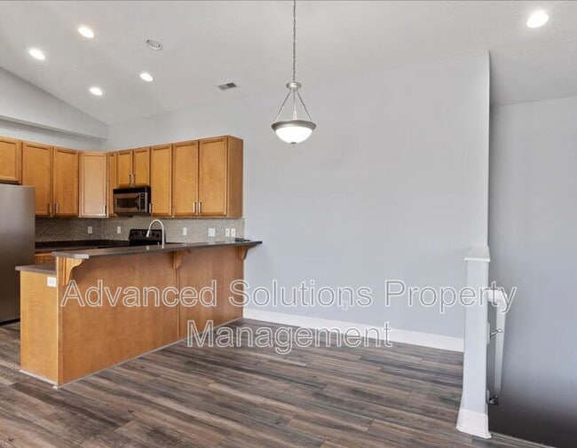 Building Photo - 239 Birmingham Ln