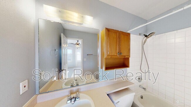 Building Photo - 971 Brant Hollow Ct