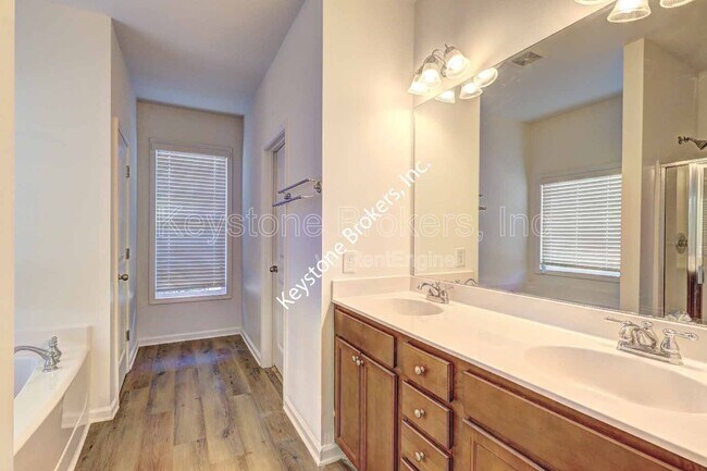 Building Photo - 110 Sea Oaks Ct