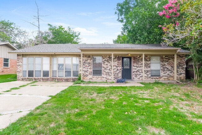 Primary Photo - 7913 Limerick Ln
