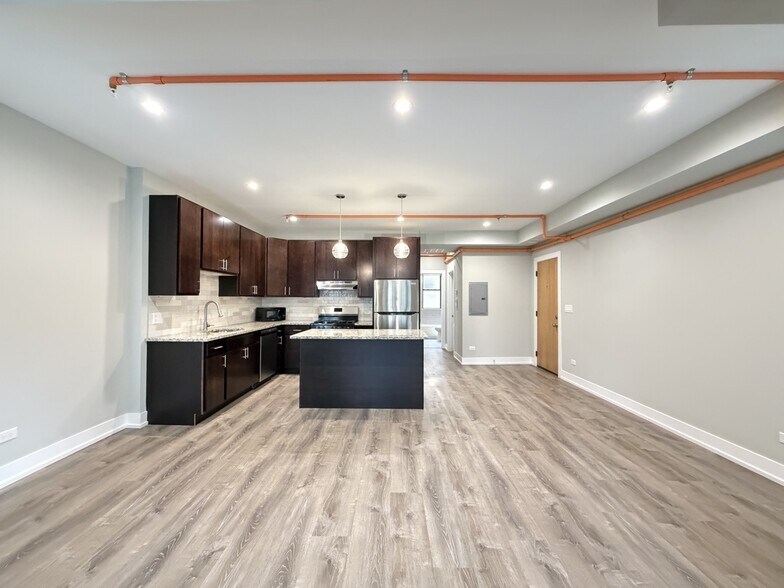 Building Photo - 1509 Maple Ave