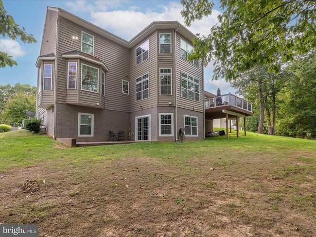 Building Photo - 171 Lackawanna Ln