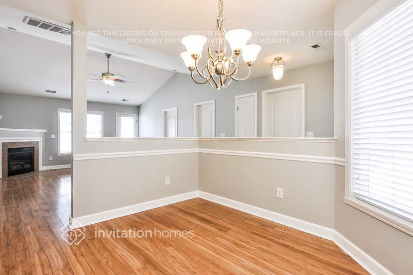 Building Photo - 5623 Roundup Cir