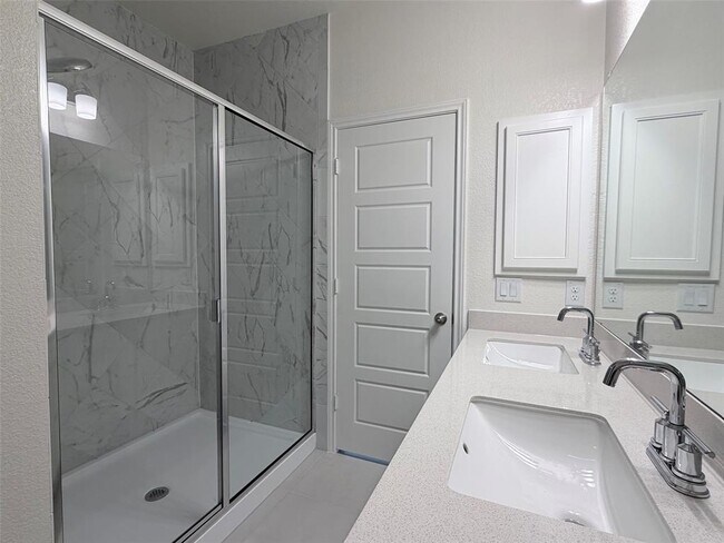 Building Photo - 12901 Staywell Wy