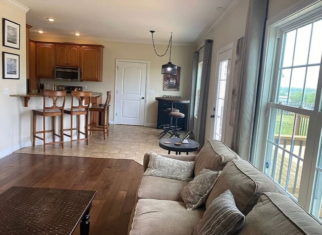 Building Photo - 108 Carriage Hills Ln