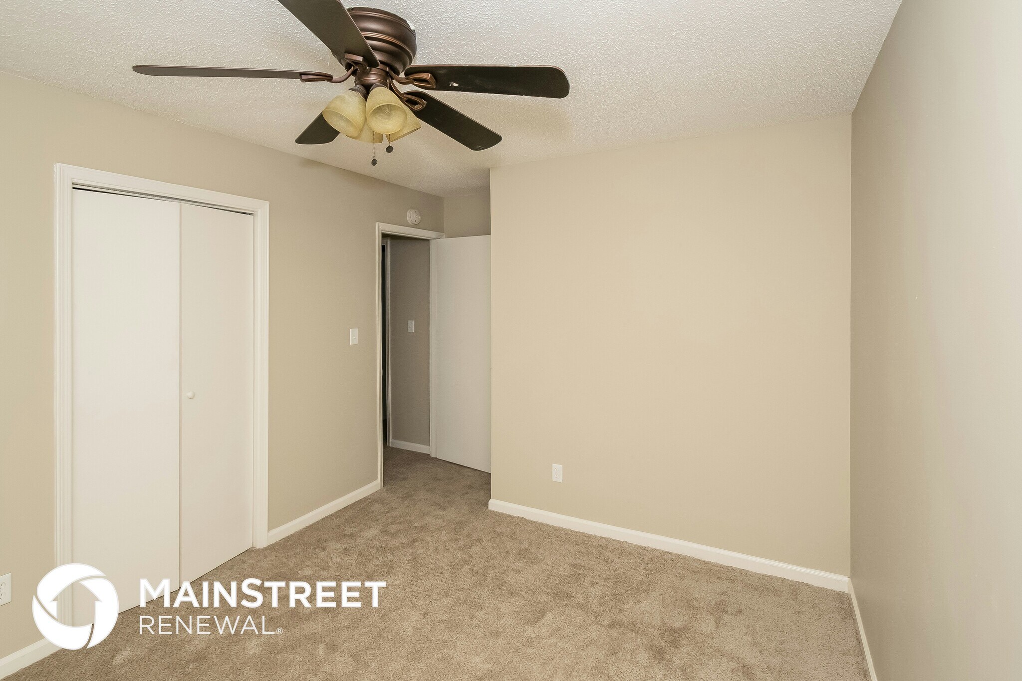 Building Photo - 5908 Elizabeth Dr