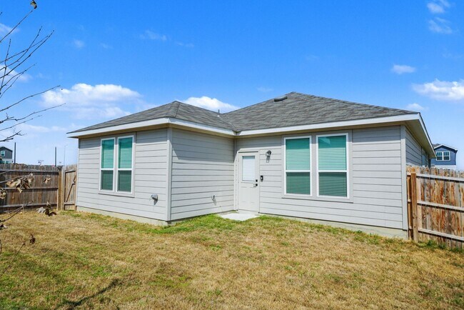 Building Photo - Beautifully Maintained Single-Story Home in Vista Real - Realtor Commission: $500