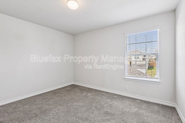 Building Photo - 4712 Paluxy Trl