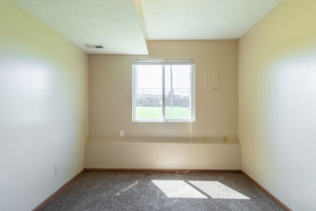 Building Photo - 2231-2237 SW 19