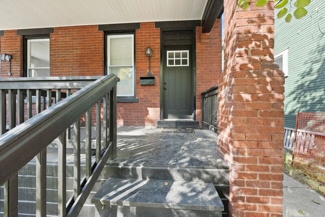Building Photo - 369 Berkeley Rd