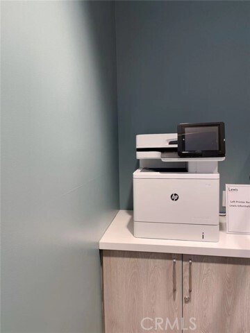 Building Photo - 11042 Momentum Dr