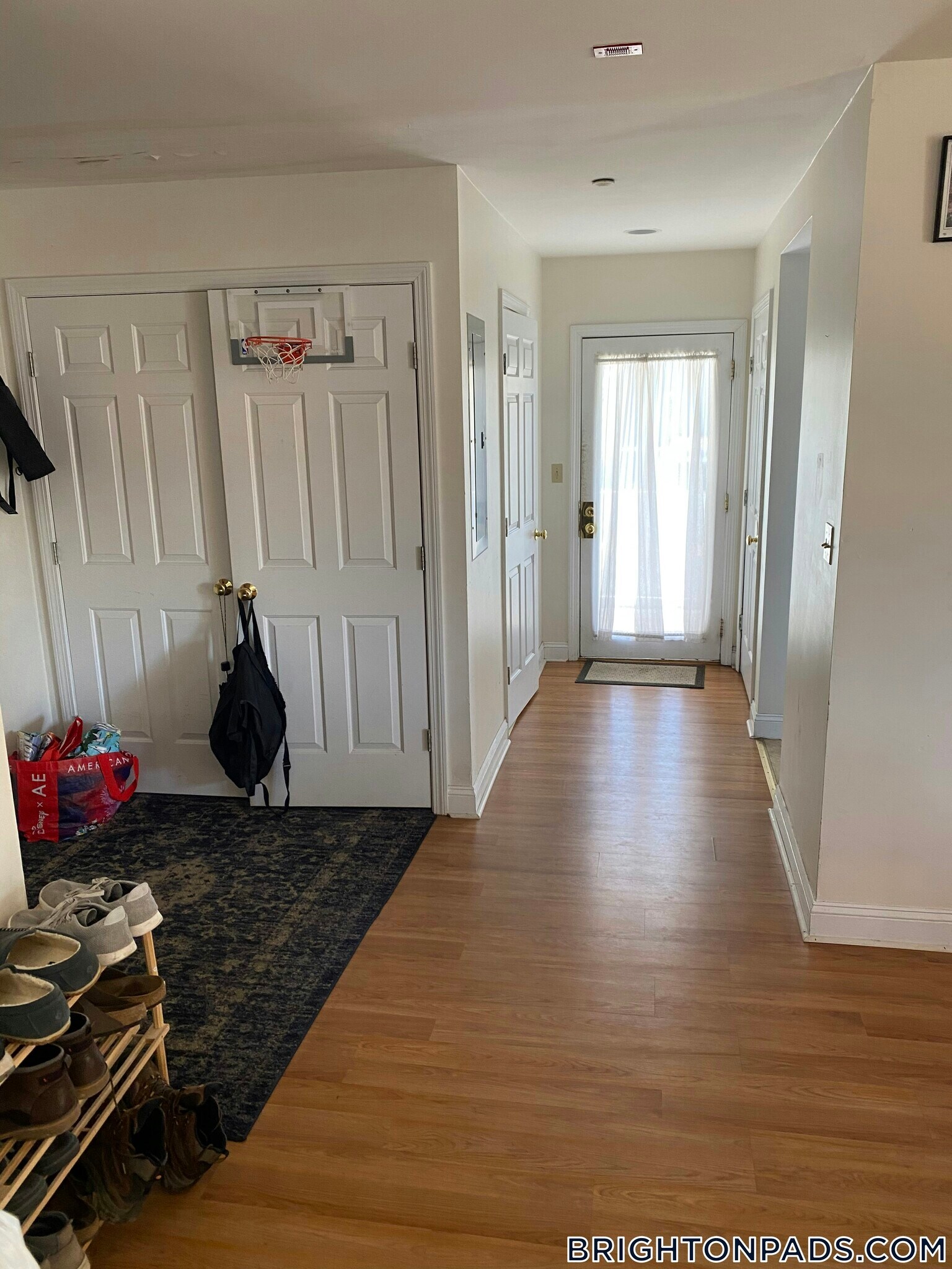 Building Photo - 8-10 Glencoe St.