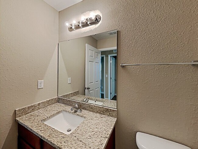 Building Photo - BEAUTIFUL NEW HOME