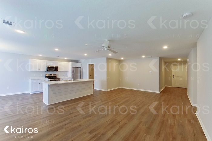 Building Photo - 36 Cottage Grove Dr