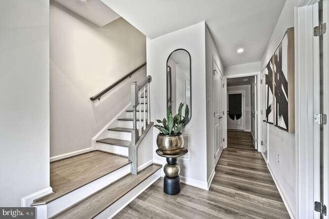 Building Photo - 68 Caswell Dr