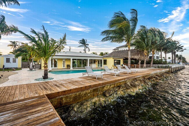 Building Photo - 844 East Dr