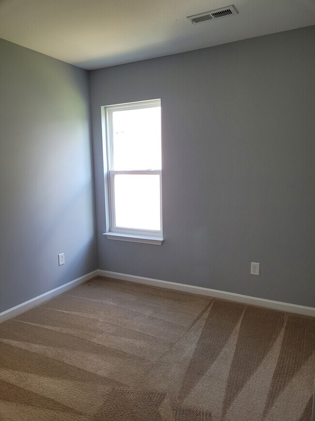 Building Photo - 1657 Extine Ln