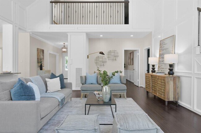 Building Photo - 2811 Crossvine Cir