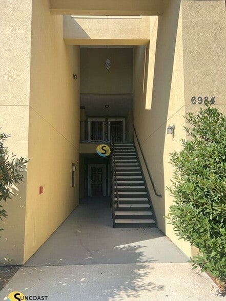 Building Photo - 6984 Ortega Woods Dr