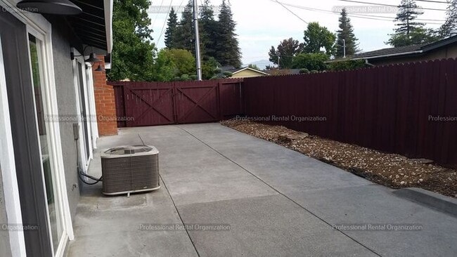 Building Photo - Coming Soon!! One of Napa's finest