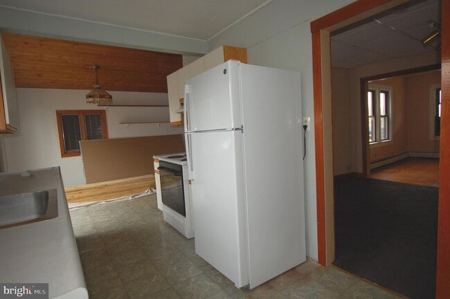 Building Photo - 12 Delaware Ave