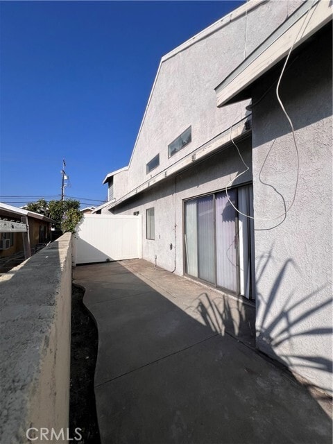 Building Photo - 9244 Ramona St