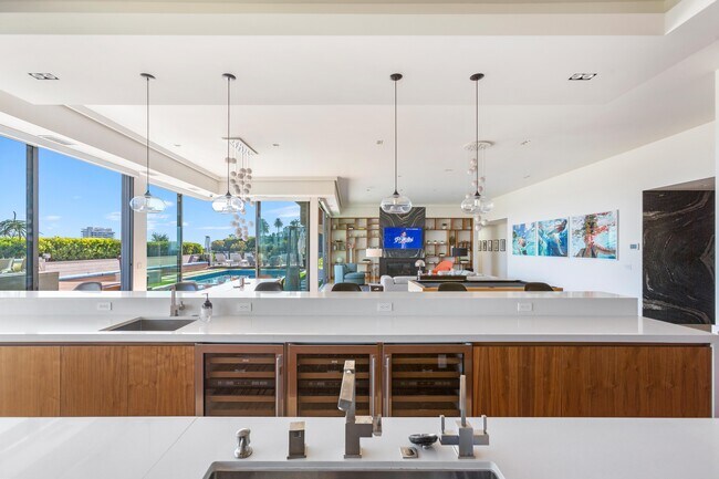 Building Photo - 1439 Devlin Dr