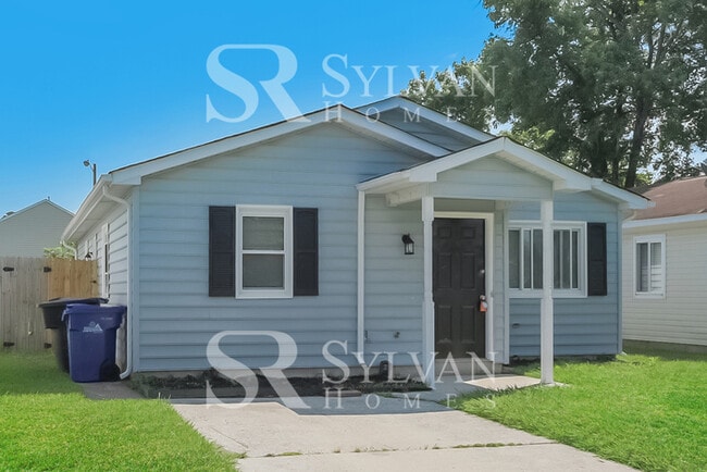 Building Photo - Enjoy living the good life in this 3 bedroom, 1 bathroom home