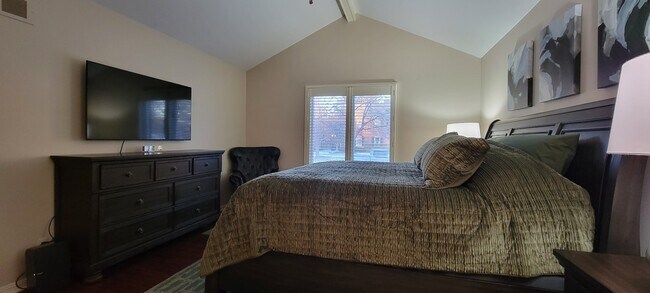 Building Photo - 547 Neff Rd