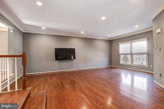 Building Photo - 2733 Quarry Heights Way