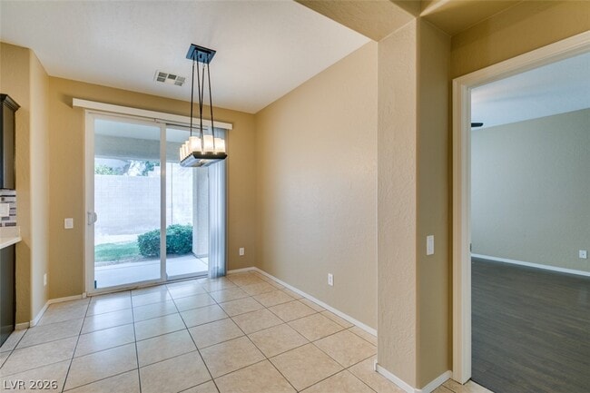 Building Photo - 2672 Dirleton Pl