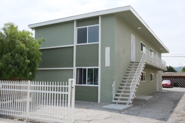 Building Photo - 5350 Smiley Dr