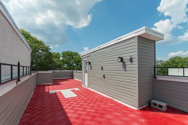 Building Photo - 1408 Willington St