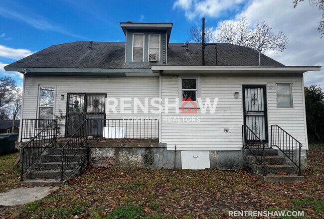 Building Photo - 1817 Edward Ave