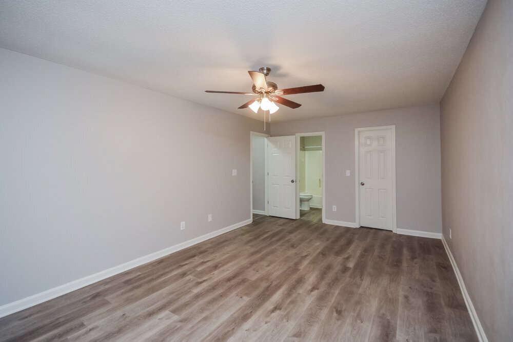 Building Photo - 5490 Northcut Dr