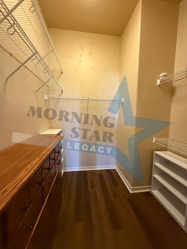Building Photo - 3 Bedroom Energy-Efficient Home with Expansive Yard & Workshop!